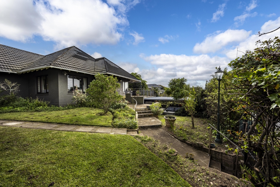 4 Bedroom Property for Sale in Nahoon Beach Eastern Cape